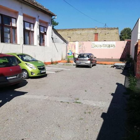 Chimney Modern Apartment Novi Sad Dış mekan fotoğraf